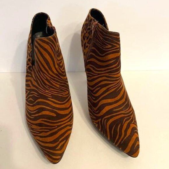 Shoedazzle Animal Print Zebra Cheetah Leopard Ankle Boots Heels Women's size 9 - Picture 1 of 11